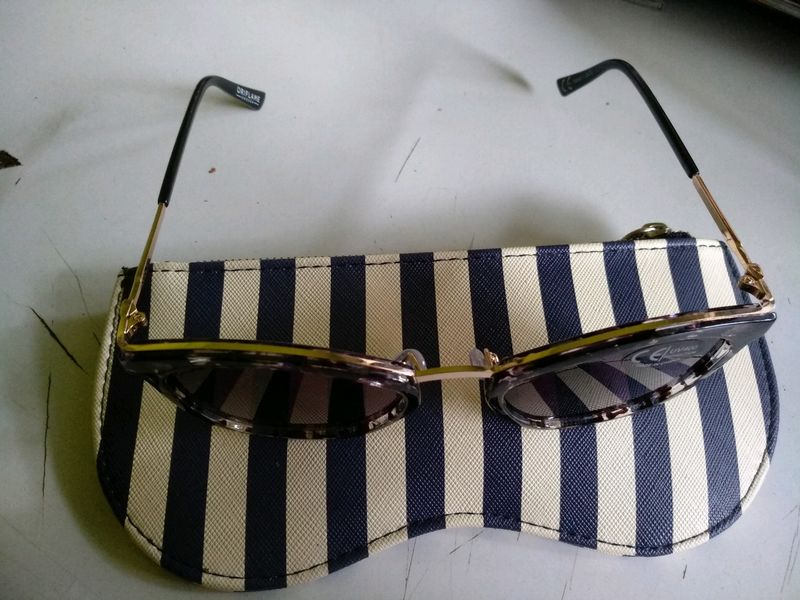 sunglass