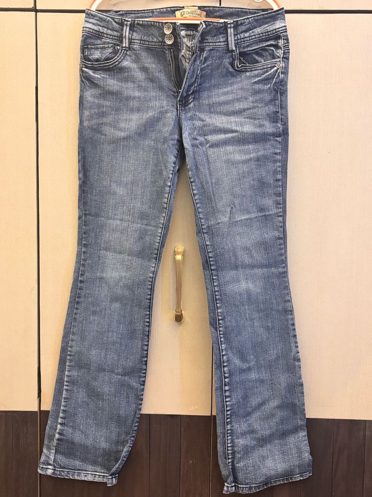 BOOTCUT Blue Wash Jeans