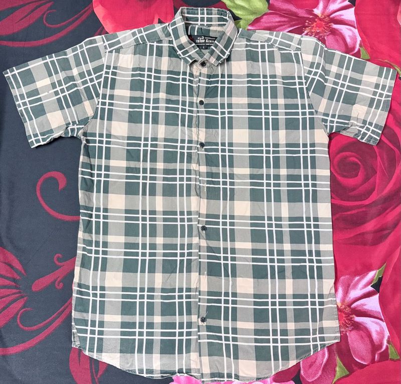 Classic Plaid Short Sleeve Shirt