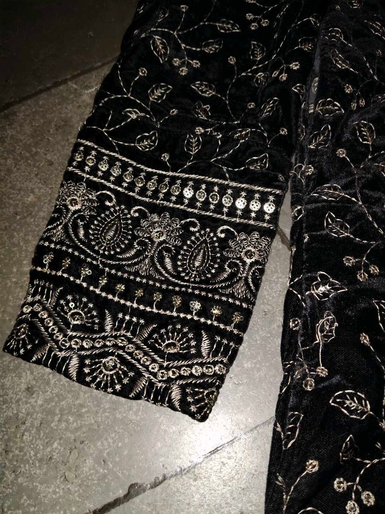 Embroidered Velvet Kurta Set