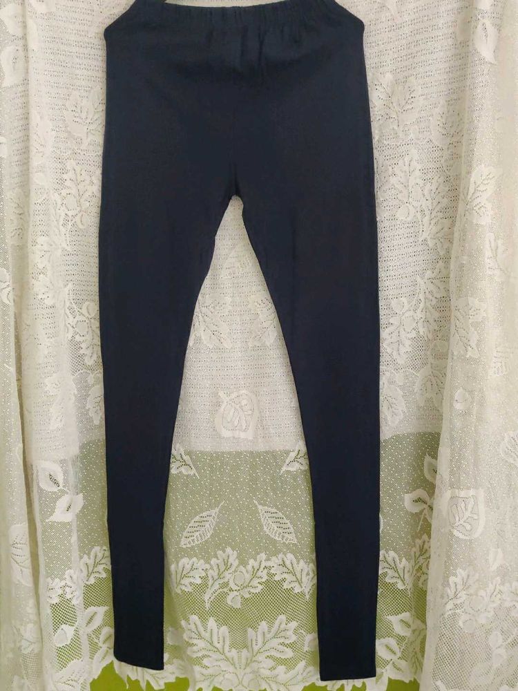 Comfortable Navy Blue Leggings