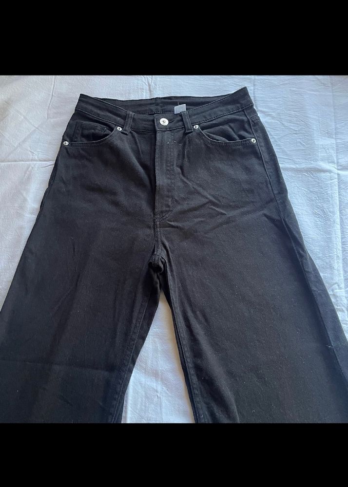 H&amp;M Black Flared Jeans