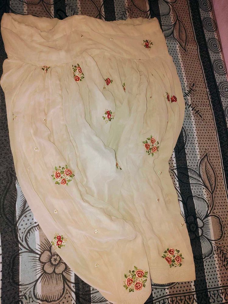 Embroidered Cream salwar kameez