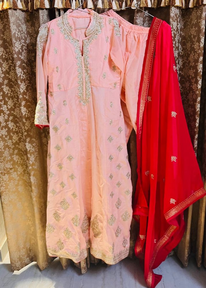 Elegant Peach Kurta Set with Red Dupatta