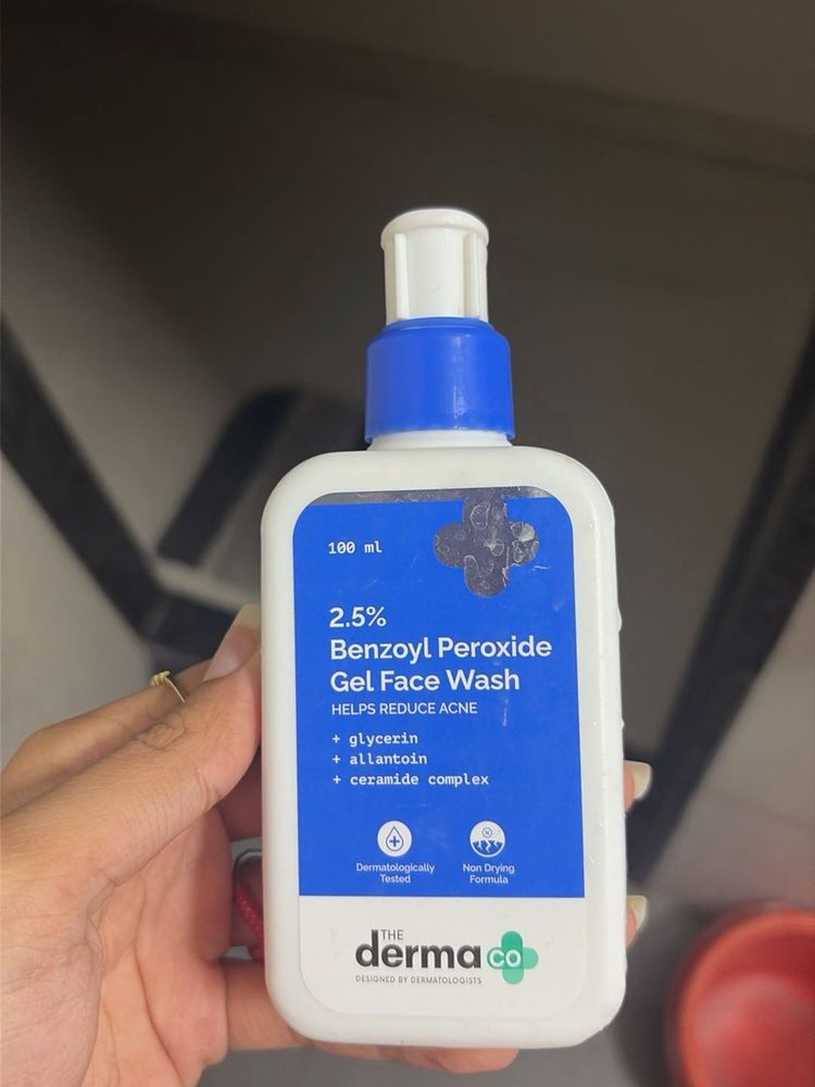 the derma co benzoyl peroxide 2.5% face wash
