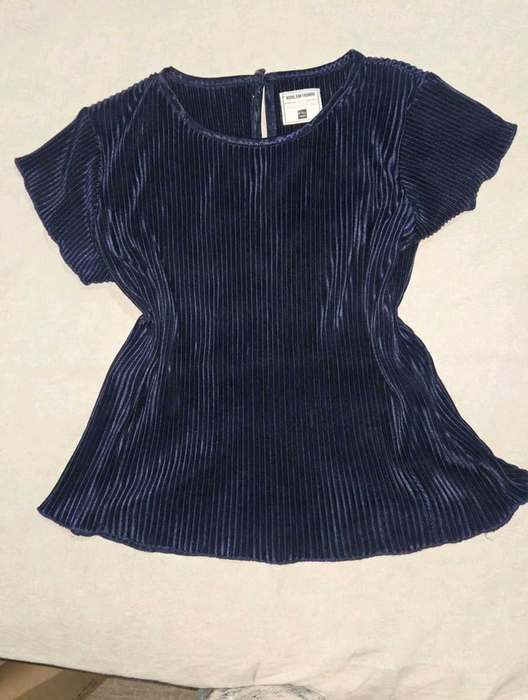 perfect baddie party  Navy Blue Top