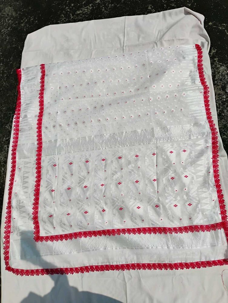 White Saree, Red Border Jamdani with lace