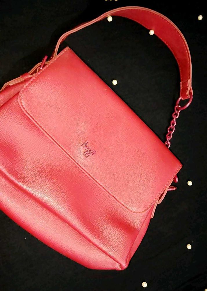 Chic Red Crossbody Handbag