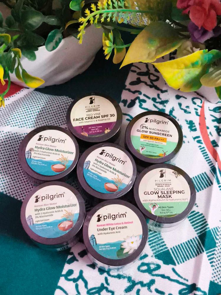 pack of 7 Pilgrim skincare bundle and face cream a