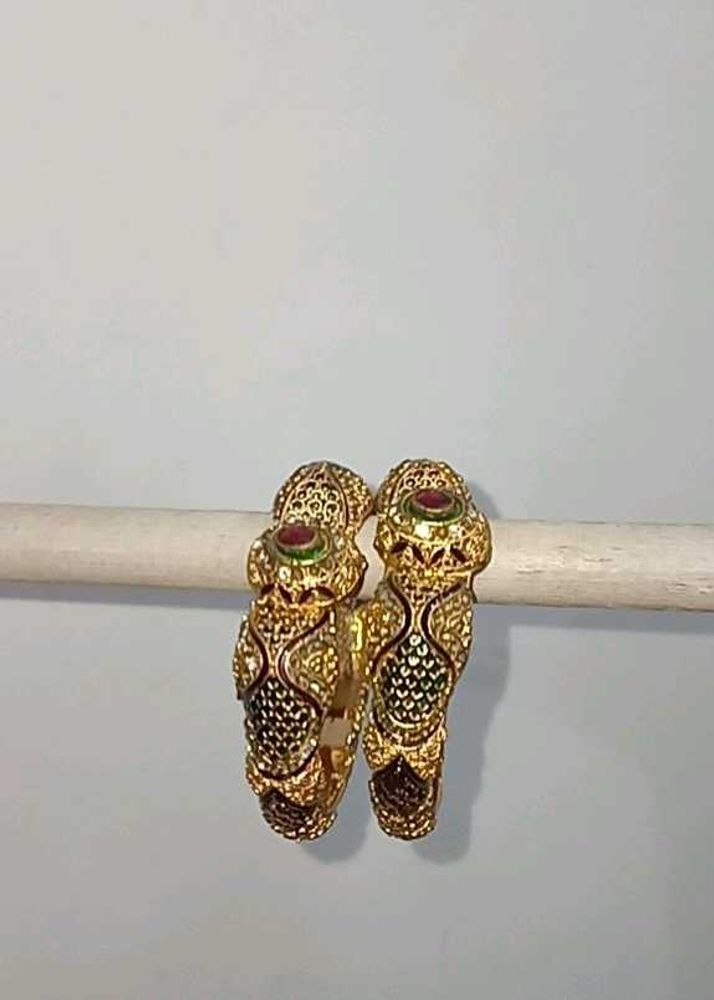 Exquisite Gold Bangle Set