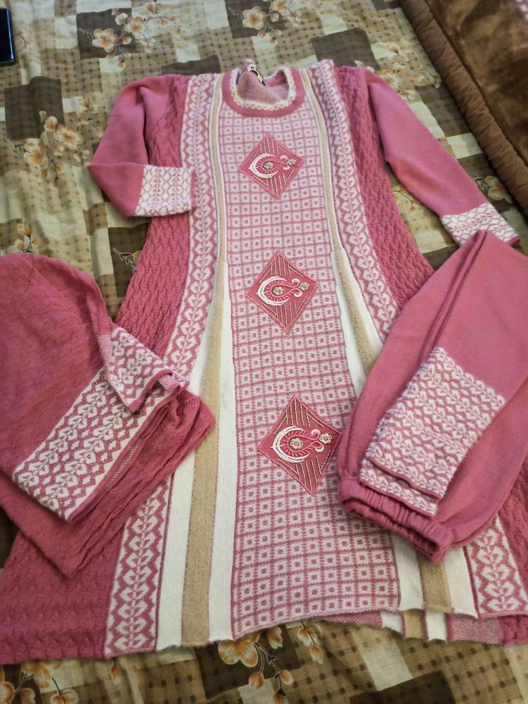 woolen Elegant Pink Kurta Set