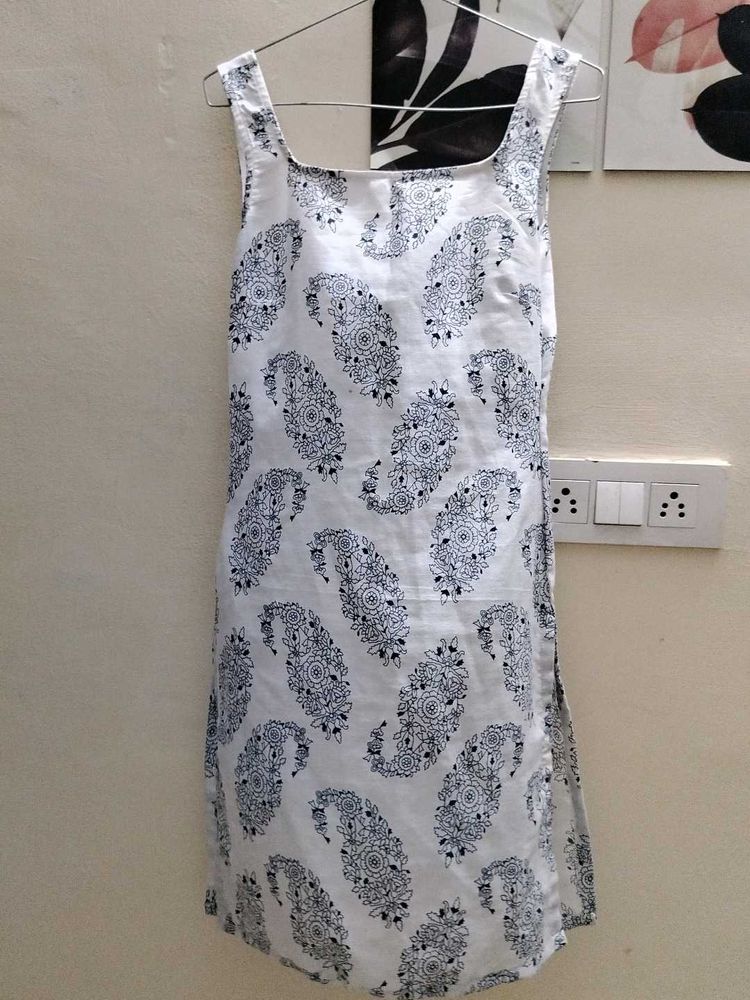 Premium Sleeveless Kurti