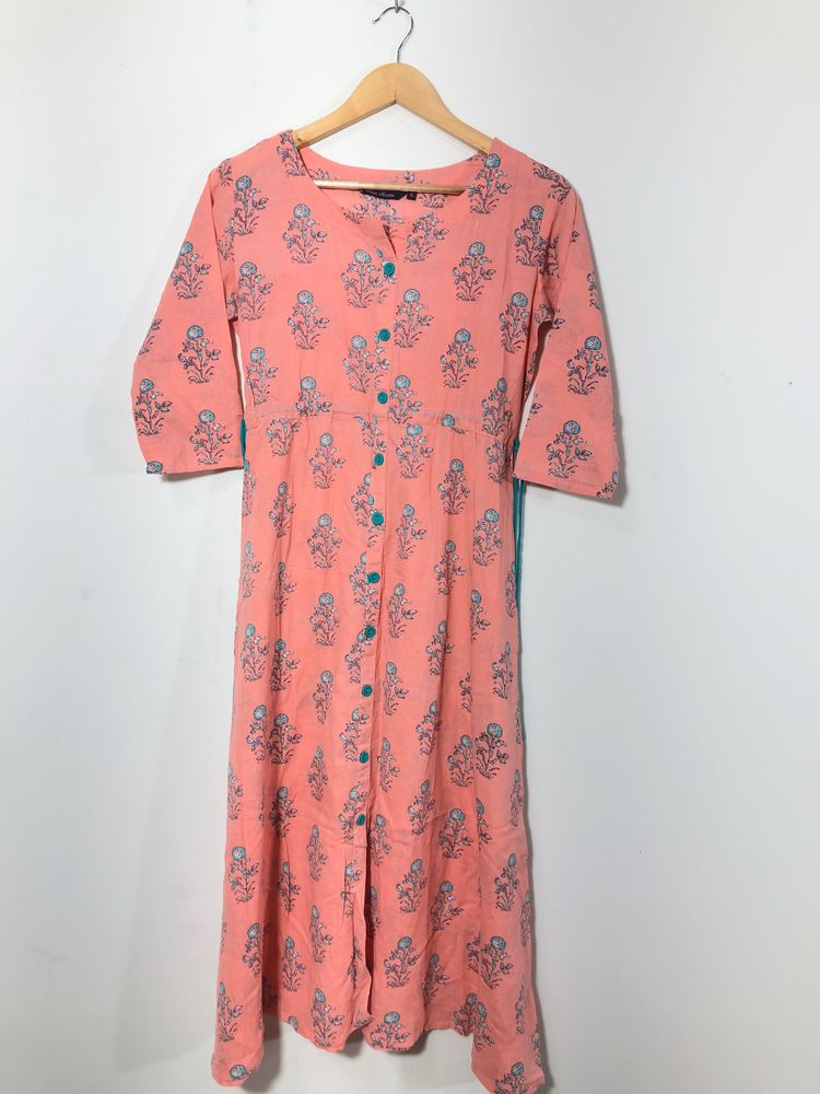 Glam Roots Peach Floral Printed Kurtas(Women’s)