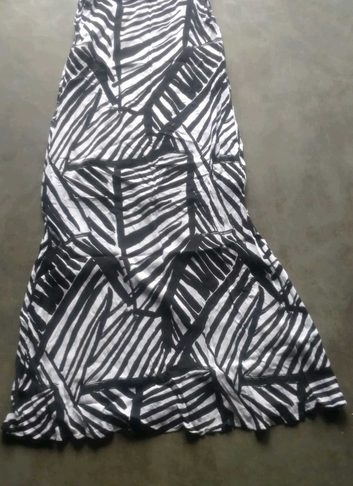 Monochromatic Zebra Print Maxi Dress
