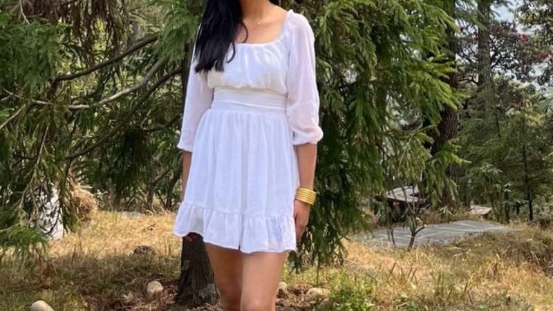 Chic White Ruffle Mini Dress