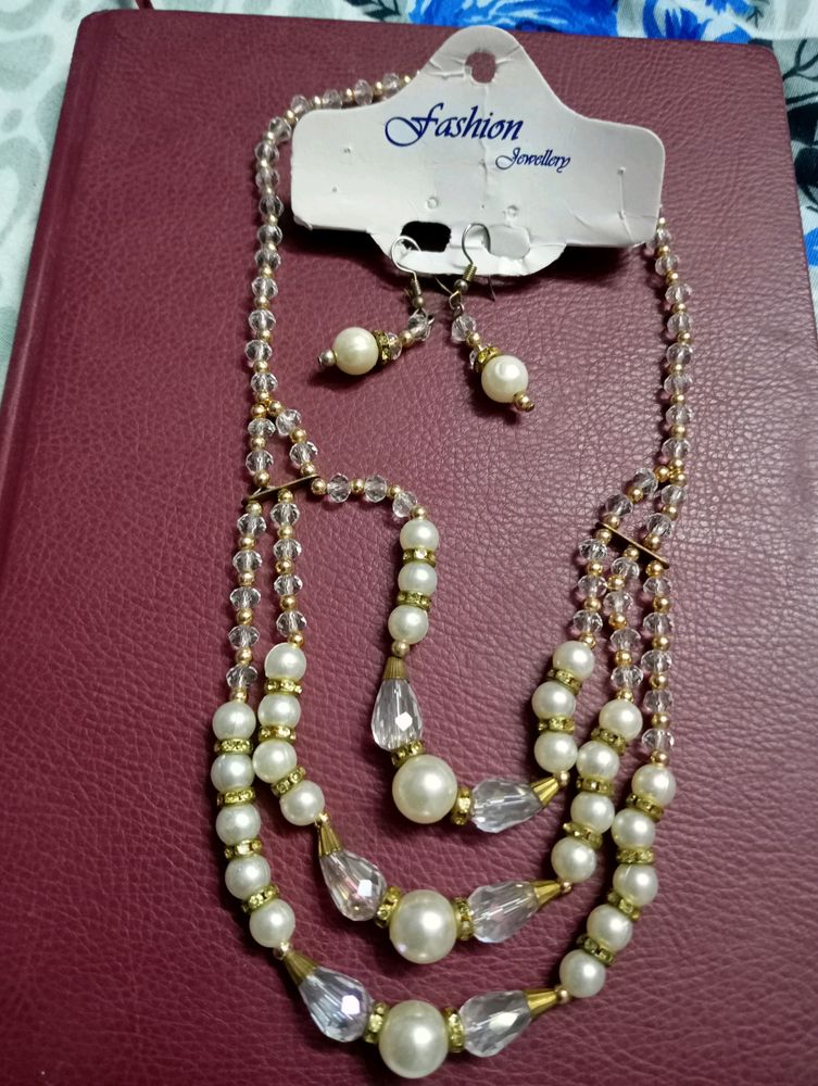 Pearl &amp; Trishtal Nacklace &amp; Earrings