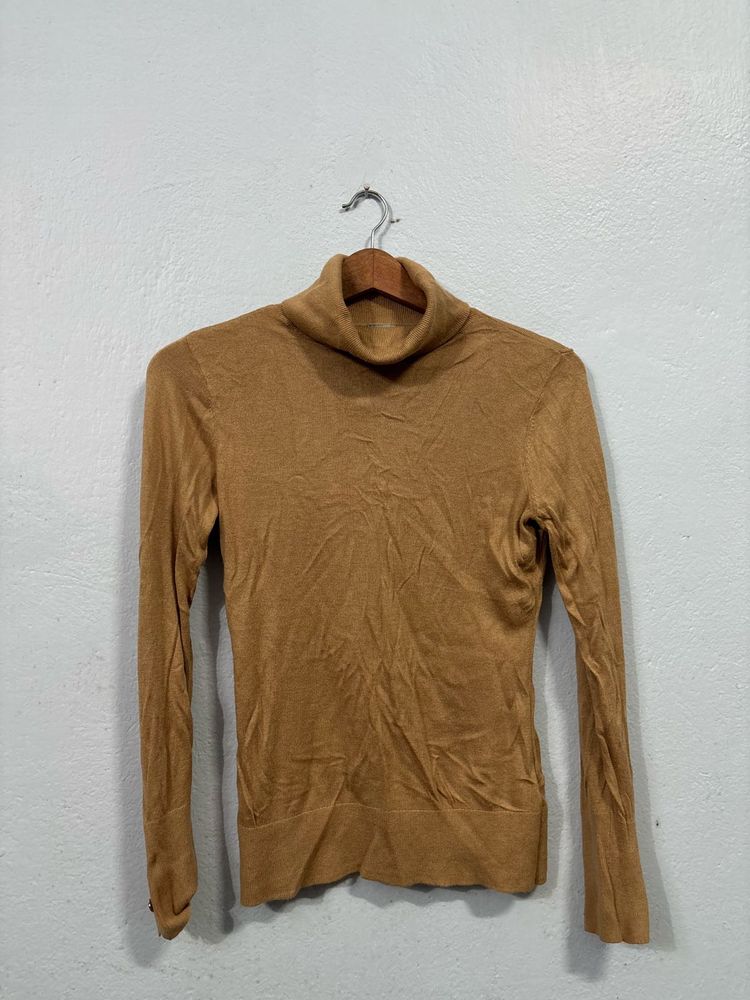 H&amp;M Classic Brown Turtleneck Sweater