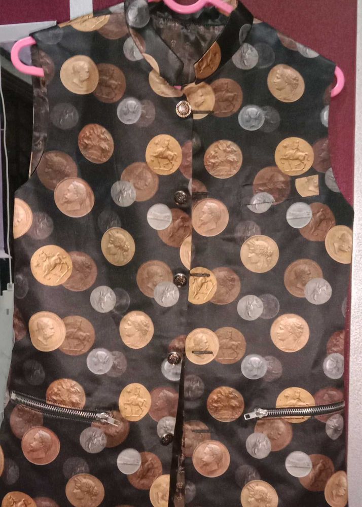 Waistcoat in Unique Coin Print Nehru Jacke