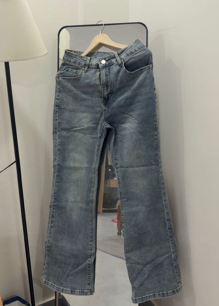 Light Wash BootCut Jeans