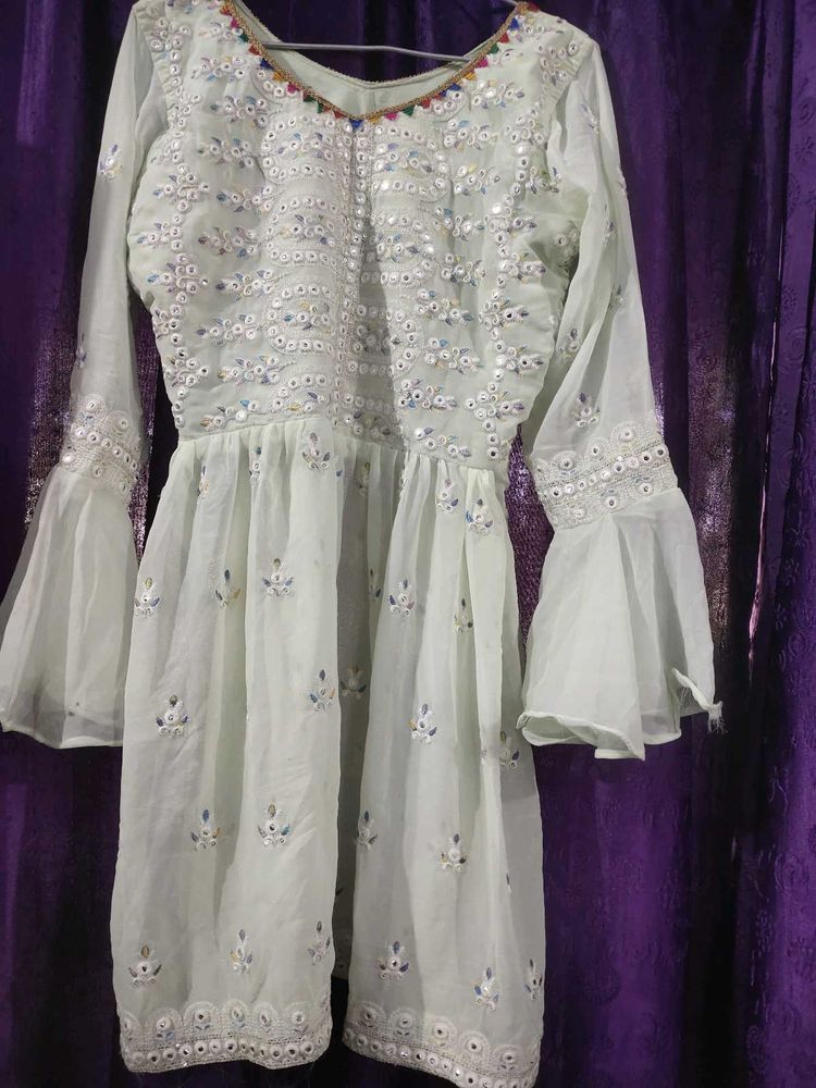 Elegant Embroidered Kurta with Bell Sleeves
