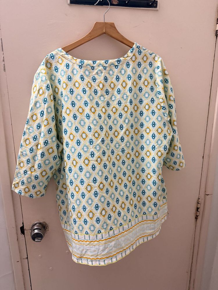 Lightweight Geometric Print Tunic Top