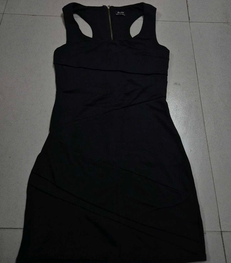 Chic Black Sleeveless Mini Dress