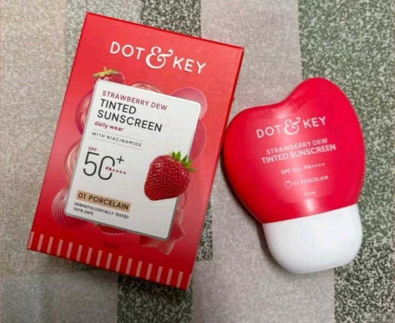 Dot &amp; Key Strawberry Dew Tinted Sunscreen