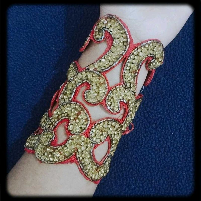 Stone Work Hand Cuff ❣️