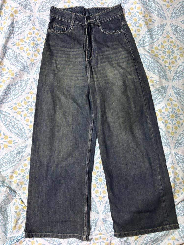 baggy jeans