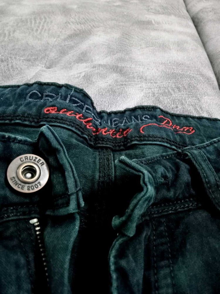 Cruzer Jeans - Authentic Denim