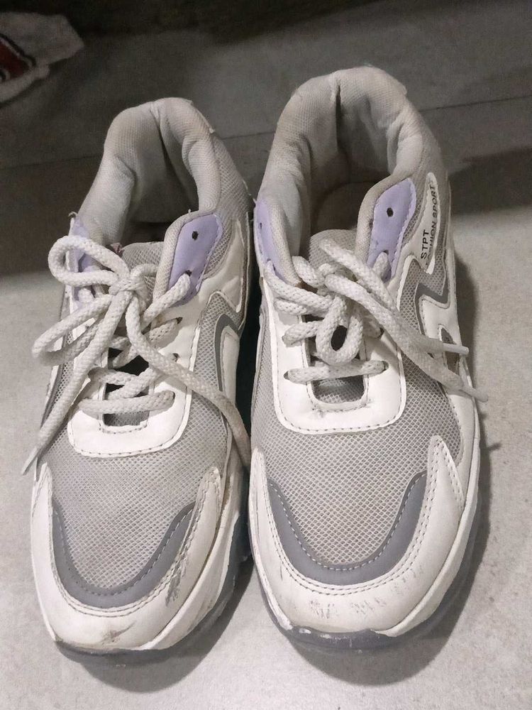 Comfortable White &amp; Grey Sneakers