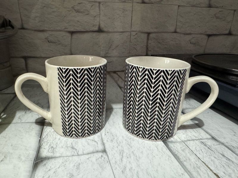Stylish Ceramic Mugs (Set of 2)