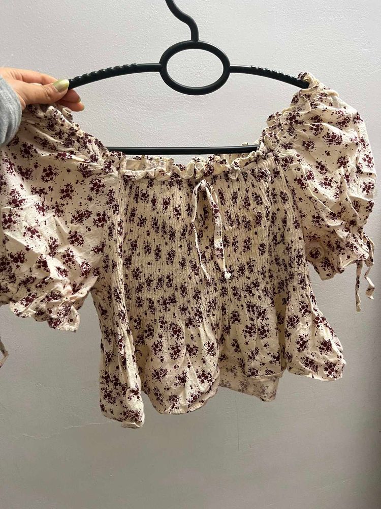 Floral Smocked Puff Sleeve Top
