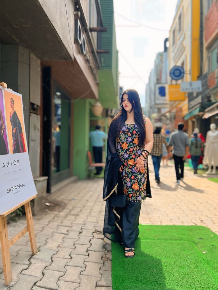 Elegant Floral Kurta Set with Dupatta