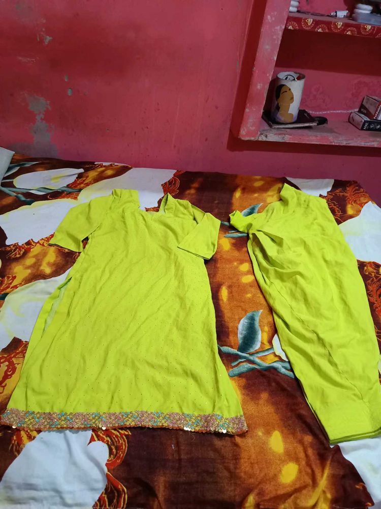 Bright green Kurta Set with Sequins