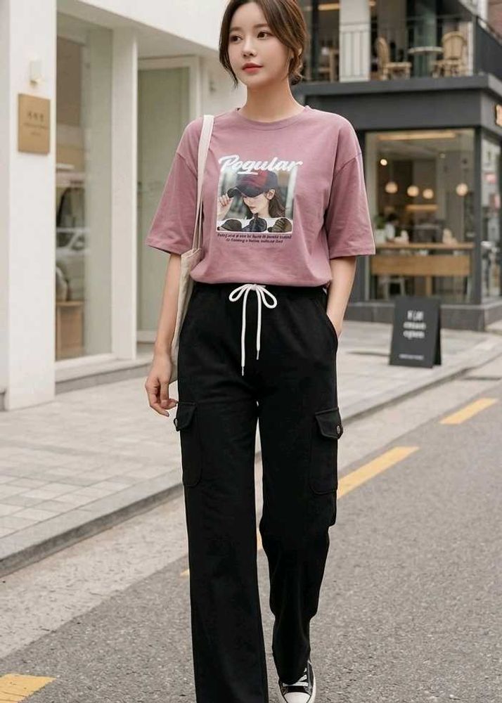 Graphic Print T-Shirt &amp; cargo jeans set for Women