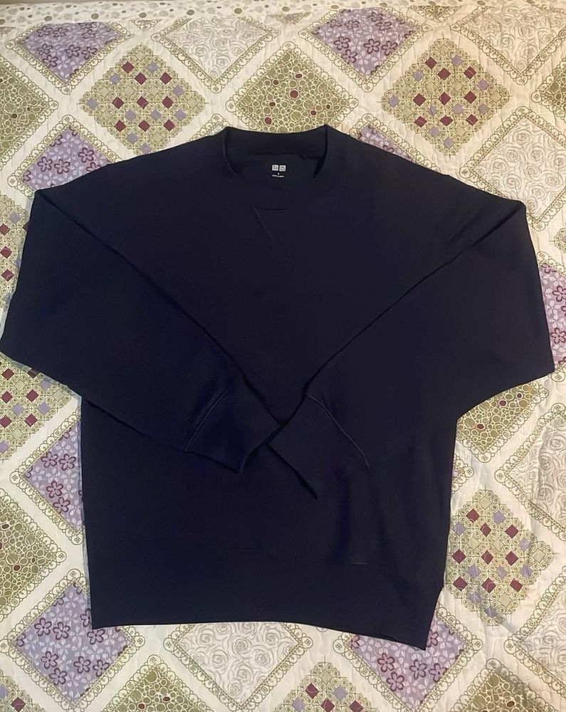 Uniqlo Navy blue Sweater