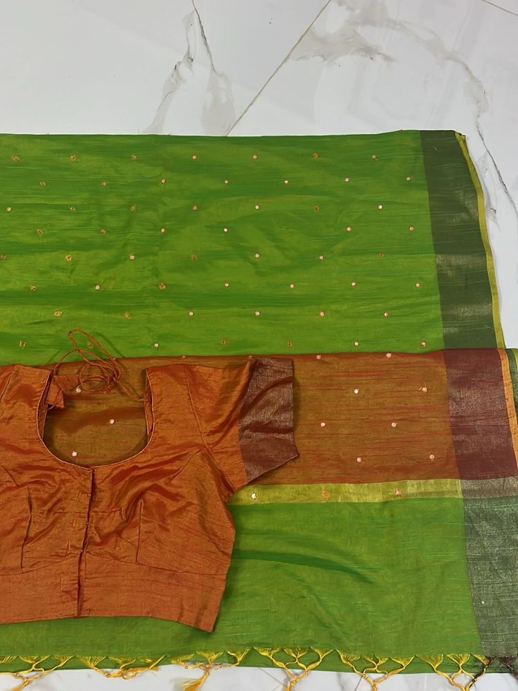 Elegant Green Saree with Blouse
