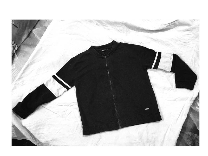 unisex roadster Striped Sleeve Zip-U