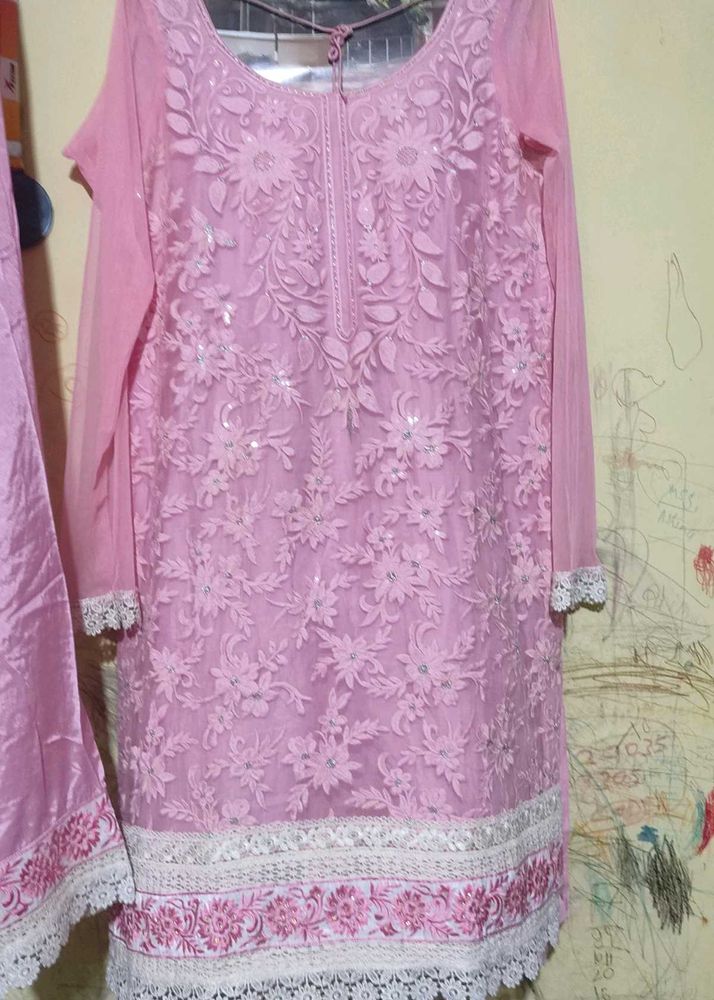 Pink Embroidered Kurta set with lace work dupatta