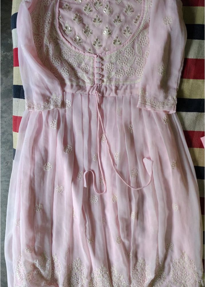 Elegant Pink Kurtha