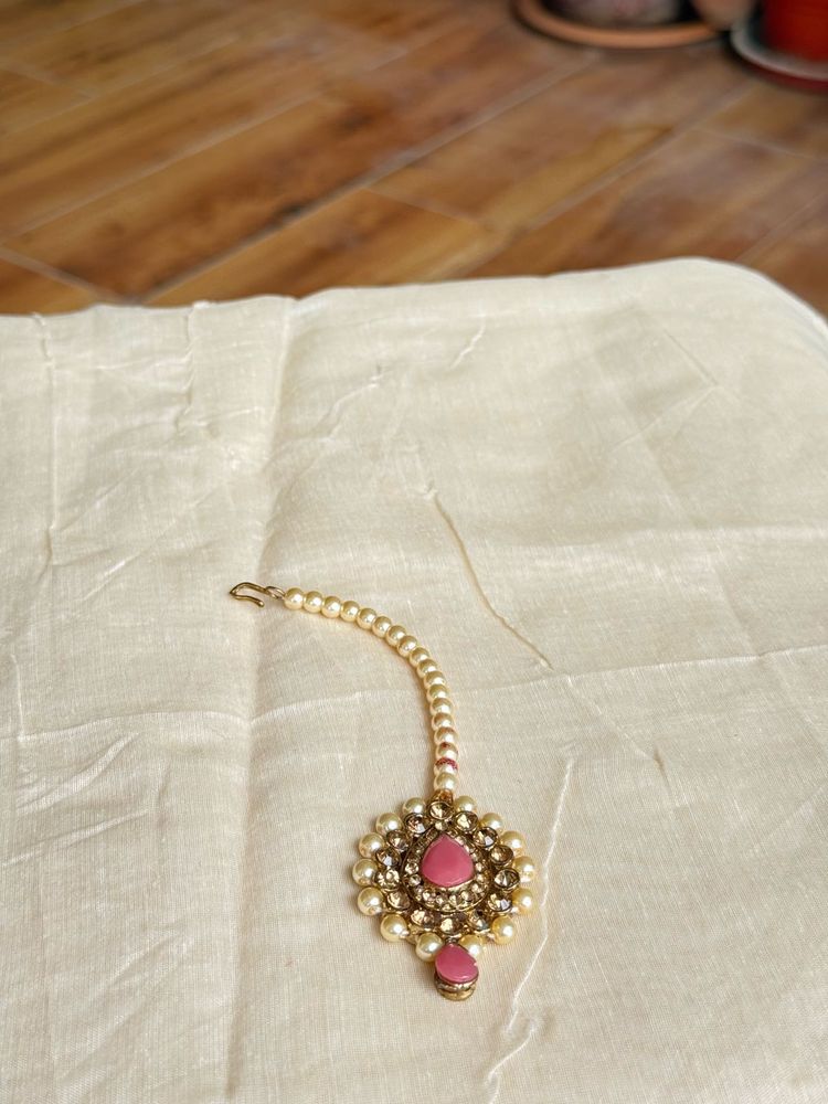 Elegant Pearl Maang Tikka with Pink Stone