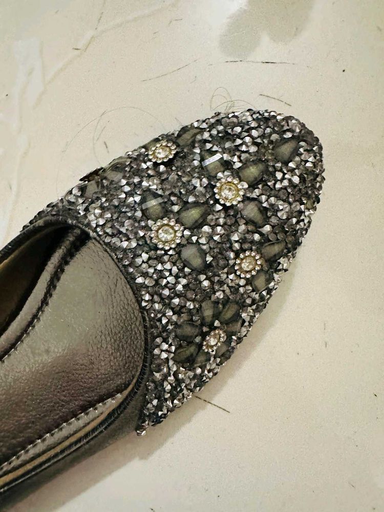 Embellished Bellies gray colour