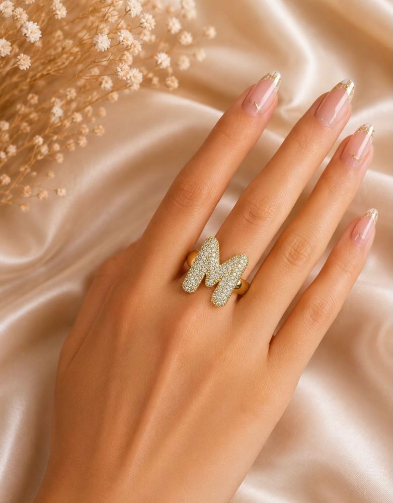 Sparkling 'M' Letter Ring