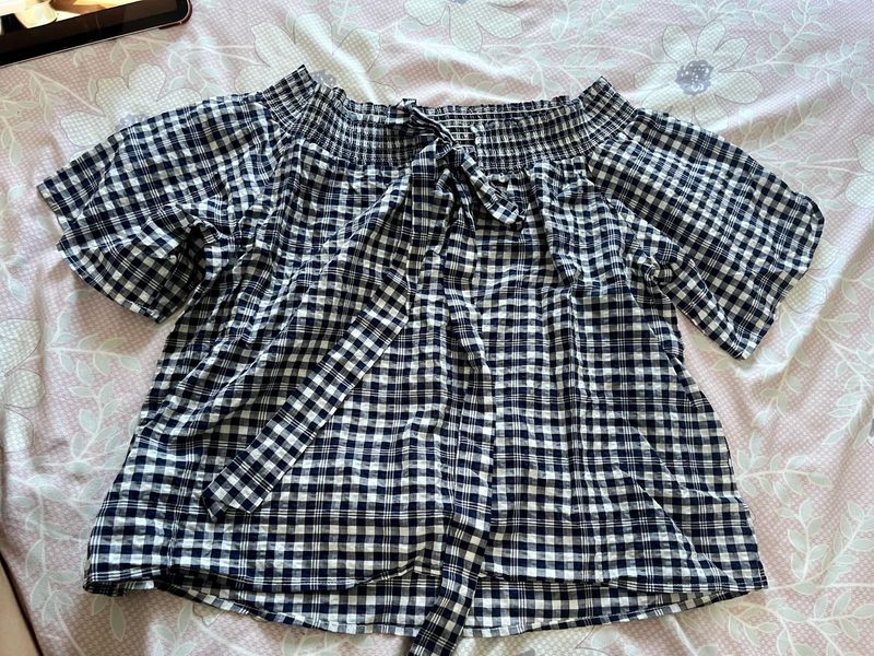 Cute Gingham Off-Shoulder Top