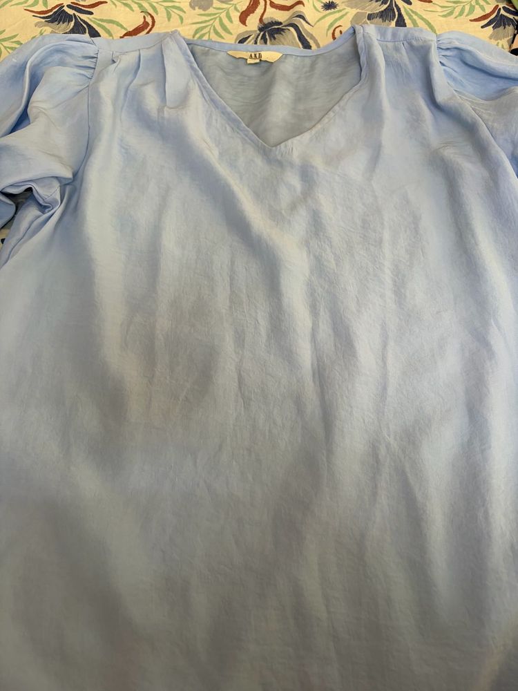 AND top with V neck