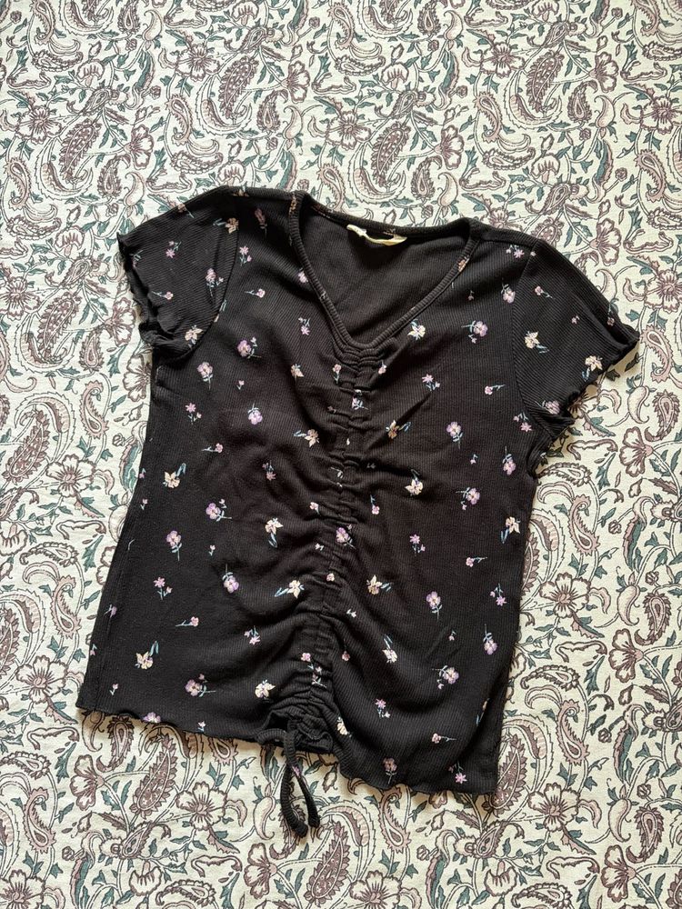 H&amp;M Black Floral Top