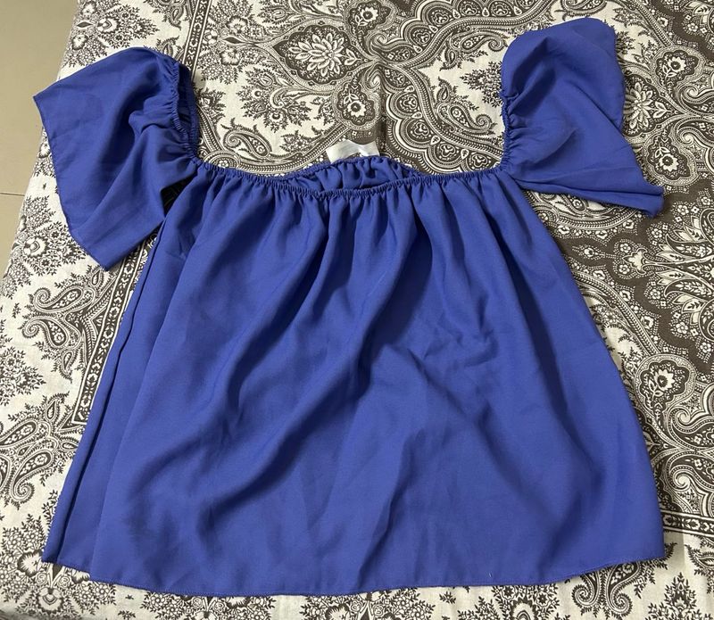Off-Shoulder Flutter Sleeve Top