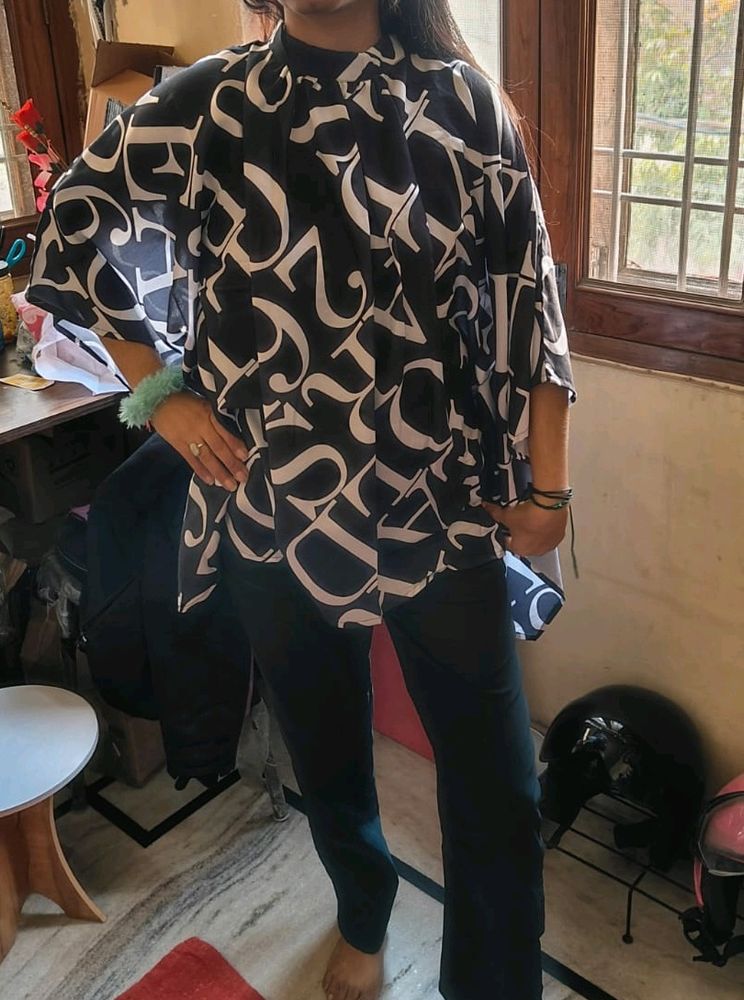 Sale!! Black And White Kaftan Top