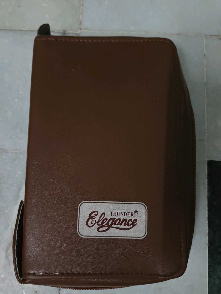 Shaving Kit  man's Clutch (Bag)